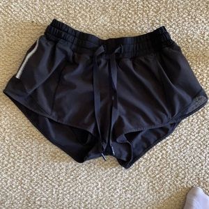 Lululemon Hotty Hot shorts